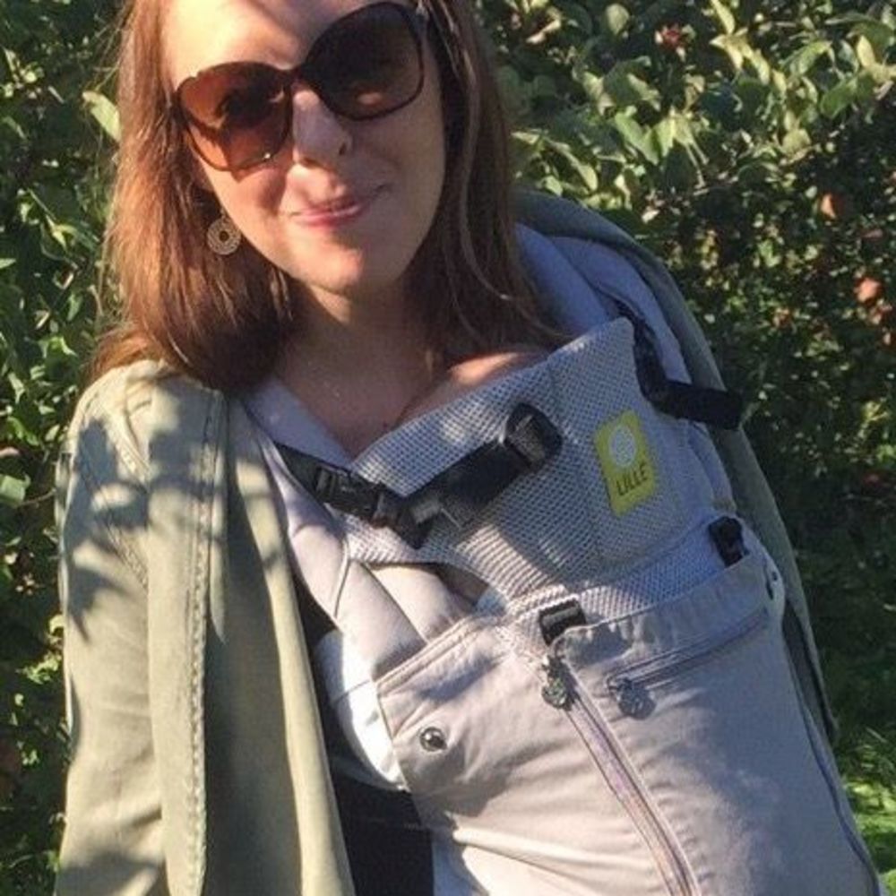 Meet your Posher, Caitlin